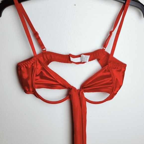 SHEIN Red Satin Cut-out Bow Decor Underwire Bra, One Size - Picture 6 of 14